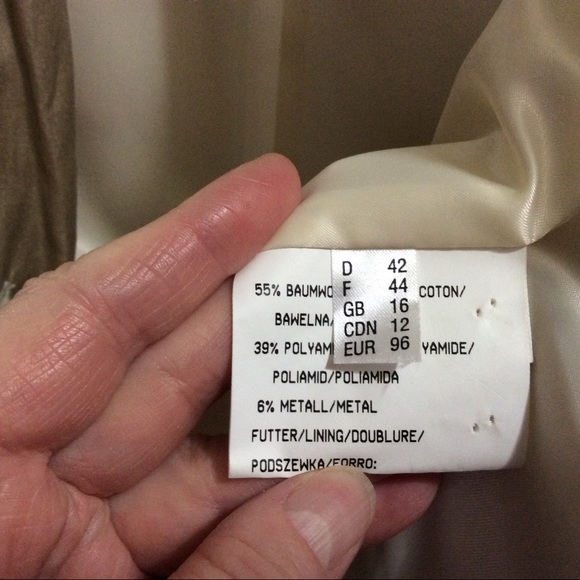 Unique TUZZI 🇩🇪 Germany designed gold blazer - Picture 7 of 11